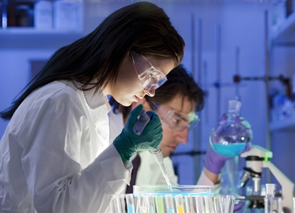 Humidificación de salas blancas y laboratorios