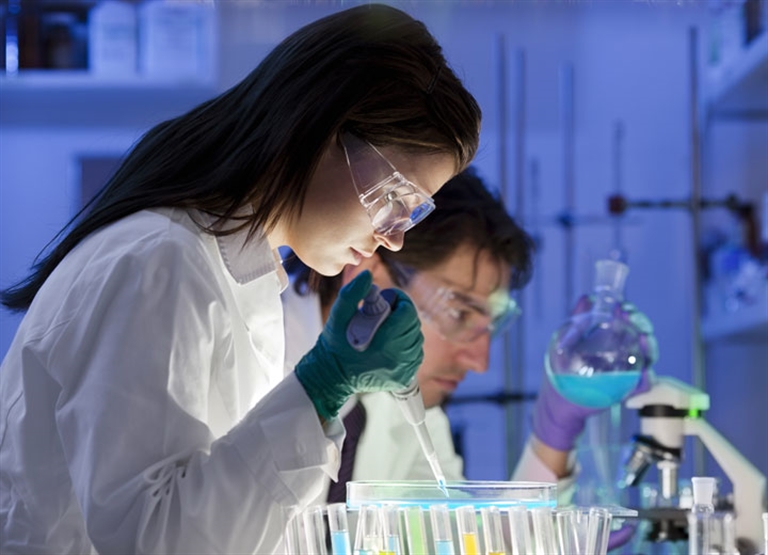 Humidificación de salas blancas y laboratorios